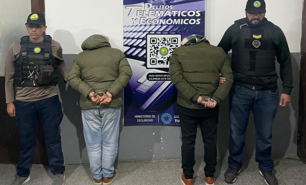 Secuestran 100.000 dólares falsos y detienen a dos sospechosos por una causa de estafas en Tucumán